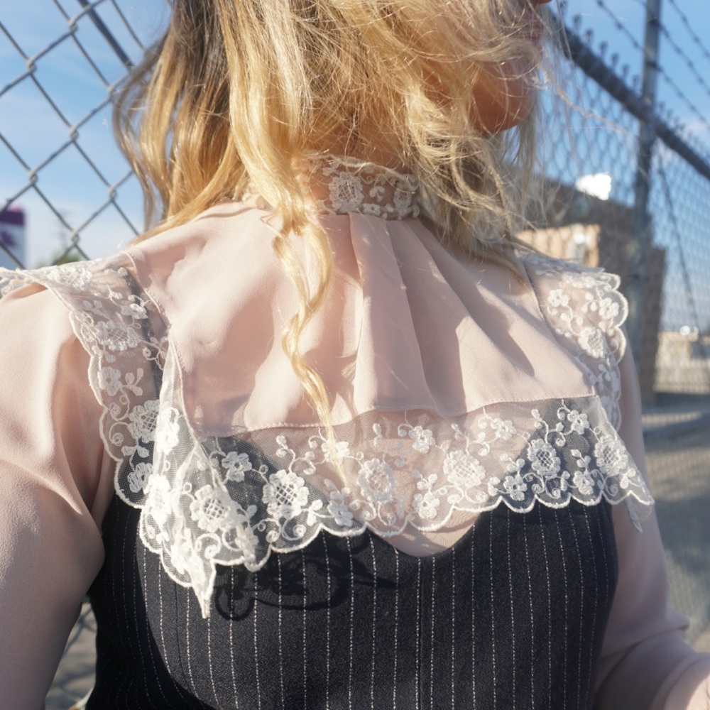 Vintage embroidery top hi neck